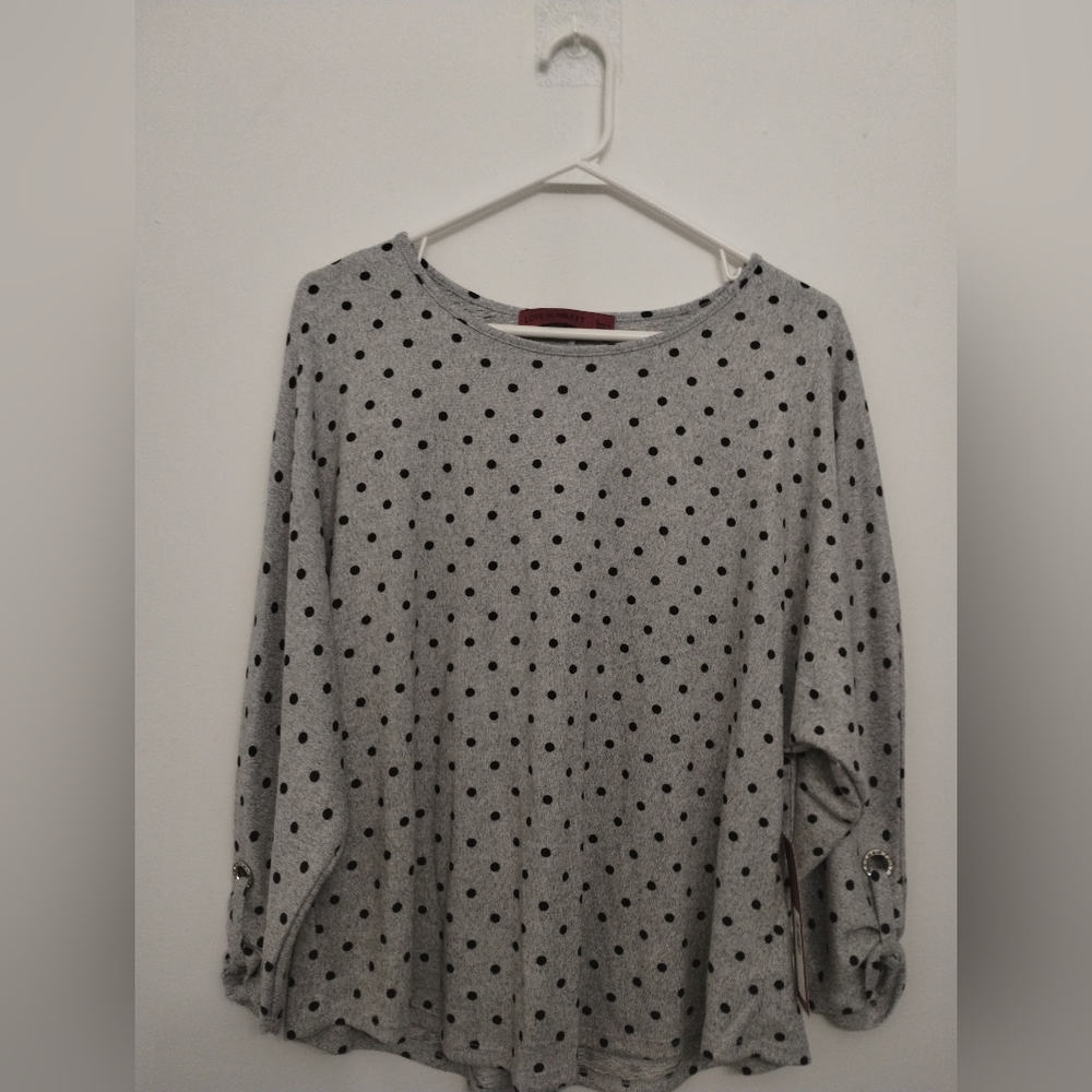 Chic Gray Polka Dot Long Sleeve Top